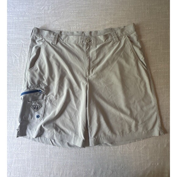 Columbia Men Light Gray Terminal Tackle Hybrid Golf Shorts PFG‎ Omni Shield W-40 - Picture 1 of 11